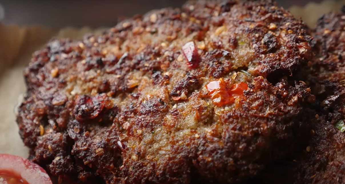 How to Make Delicious Chapli Kabab Recipe at Home