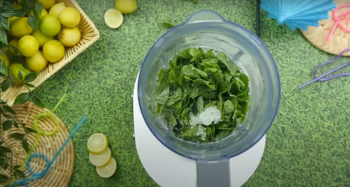 Zesty Mint Margarita Recipe – تازہ دم کرنے والی کلاسیکی ٹھنڈک کا منفرد انداز