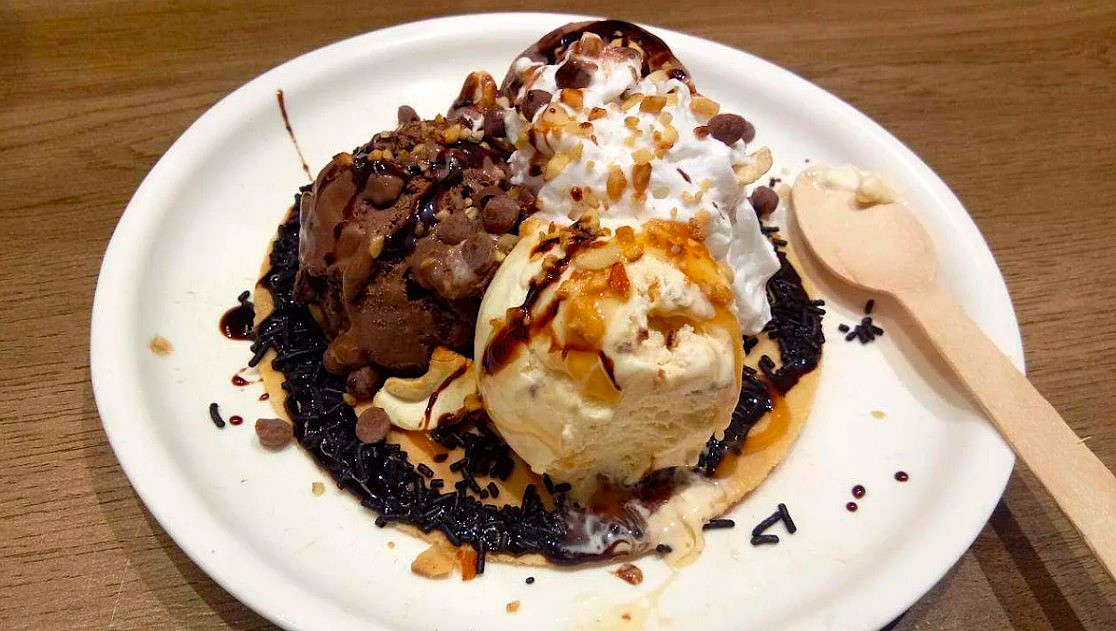 1st Buy Delicious Hocco ice cream Products Near You 
