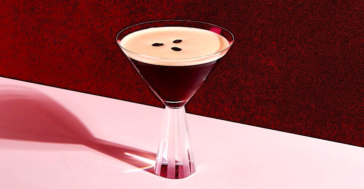 Espresso Martini Recipe: The Best Espresso Martini Recipe with Baileys, Kahlua, and Vodka